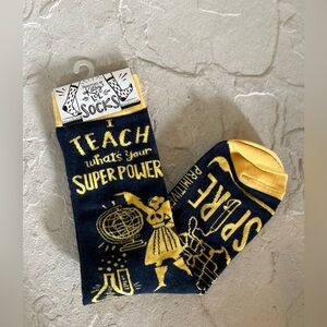 NWT 📚Teacher Novelty Socks 🚌. “I teach, what’s your superpower?”